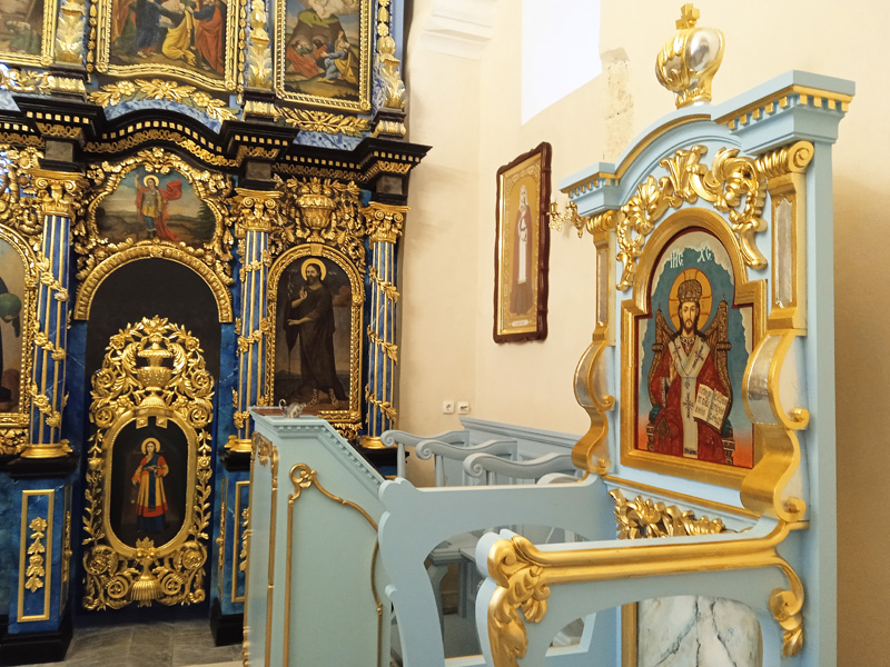 Icons "Lord Almighty" and "Holy Mother of God"